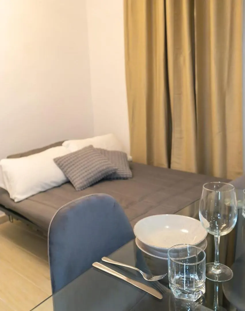 77 Hakuna Nicolasa Apartment Madrid 0*,
